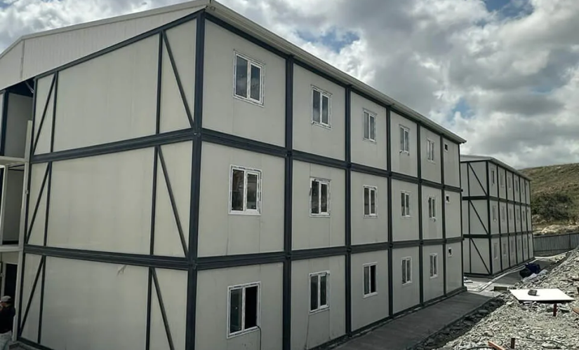 Prefabrik Şantiye Binaları Hangi Malzemeler Kullanılarak Yalıtılıyor?