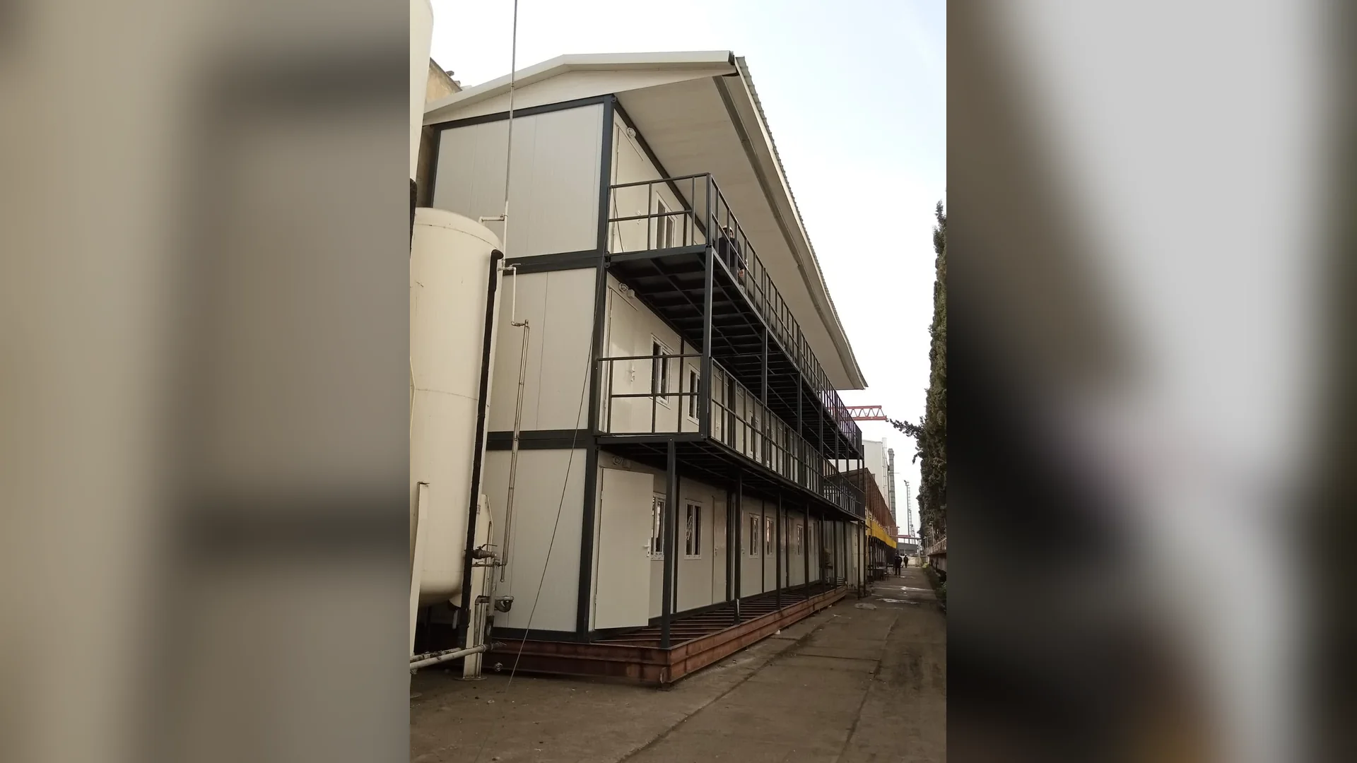 378 m² RMK Marine Tuzla Üç Katlı Konteyner Yapı
